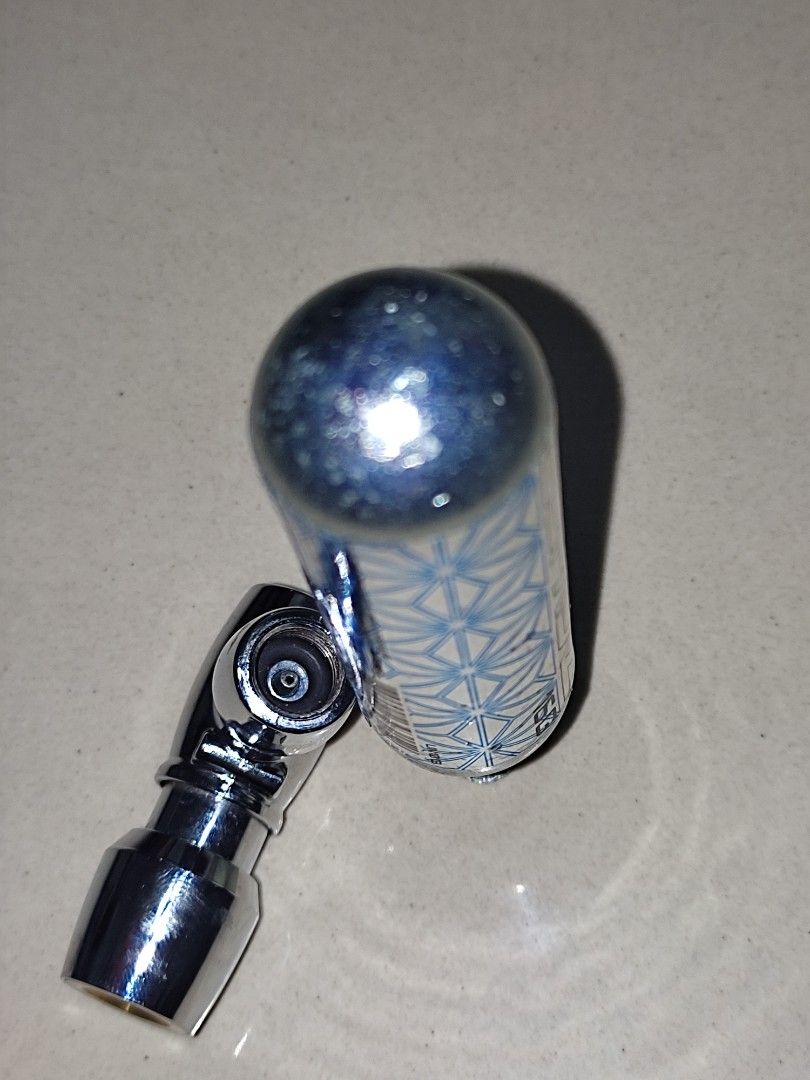 Supacaz QuikFix CO2 Inflator + 16g CO2 Cartridge, Sports Equipment