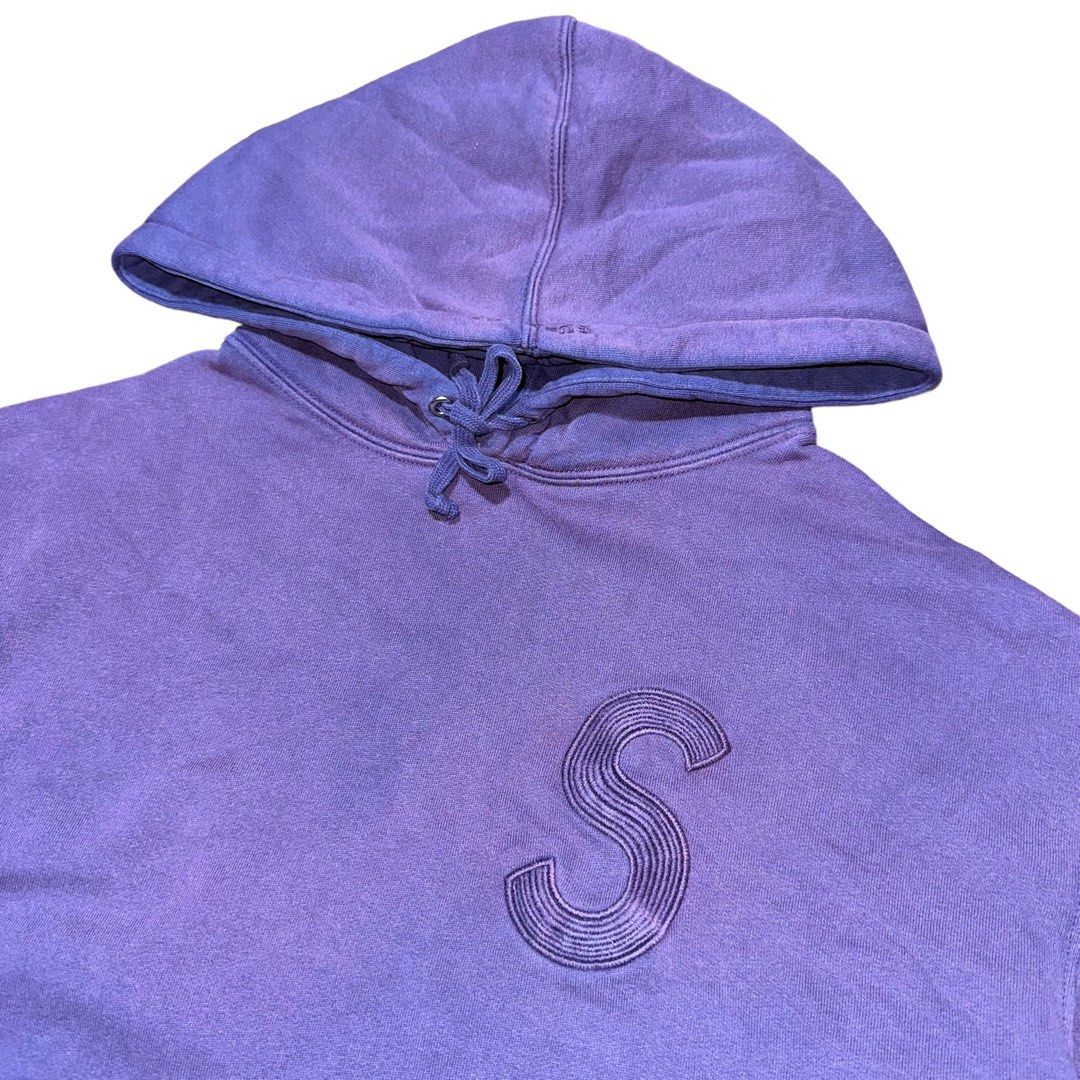 SUPREME Over-dyed Hoodie & Pants (Category: Sets & Coordinates) located in Manila. Submitted by gladragzmnl (Listing ID 1272548056, Image 3). Description: SUPREME Over-dyed Purple set! From SS23 Hoodie (fits L to XL) Pants (fits 32-36).