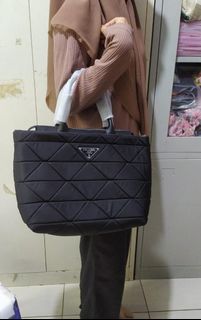 (Kategori: ) berada di . Dikirim oleh keacloset (ID iklan 1272480094, Gambar 1). Deskripsi: .
