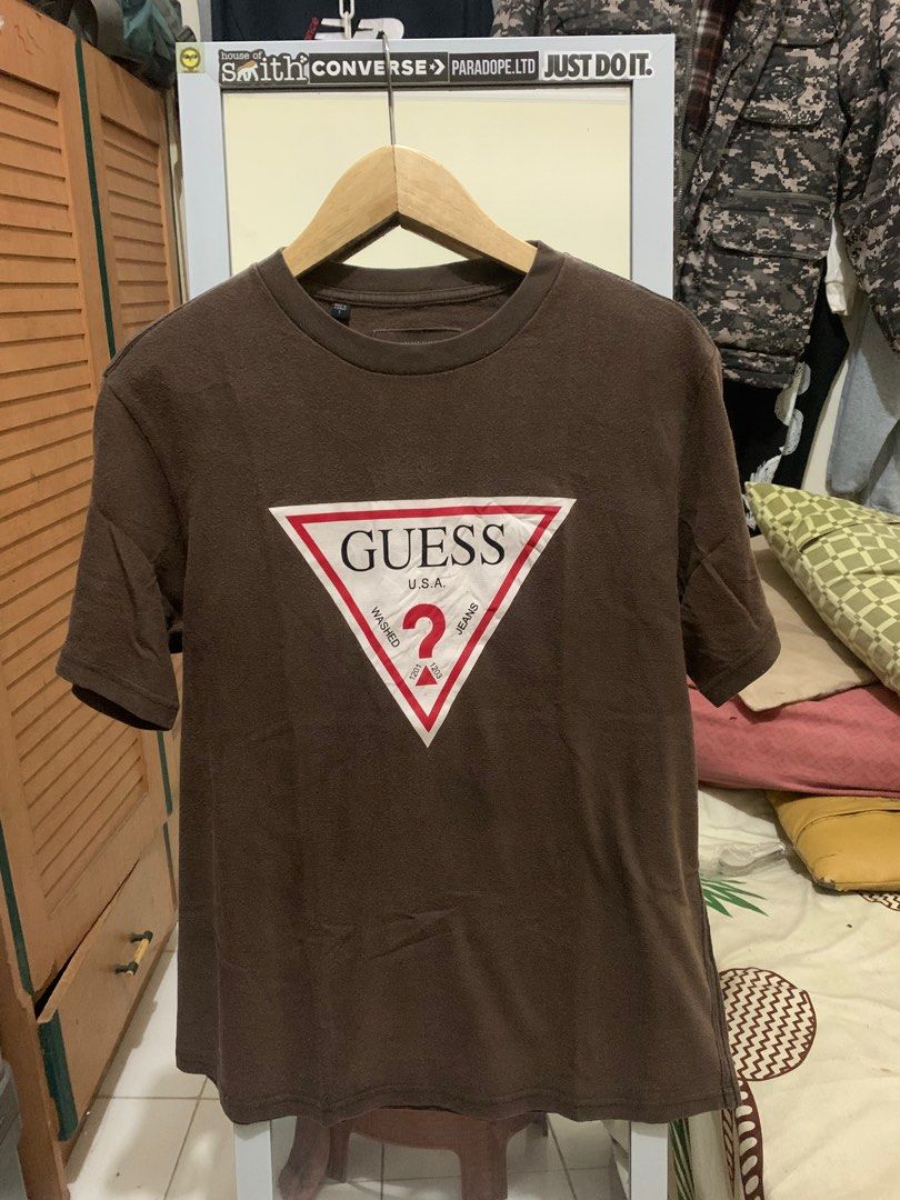 Tshirt Guess U.S.A Triangle Travis Scott Fesyen Pria Pakaian