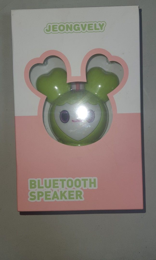Twice Jeongvely Speaker Collectable Rare (Category: Soundbars, Speakers & Amplifiers) located in Manila. Submitted by lunarscale (Listing ID 1272507606, Image 1). Description: price + sf rfs : i dont really use it cheaper than most sellers bc the seal is broken and could use some cleaning gcash only grab lalamove only mnl only.