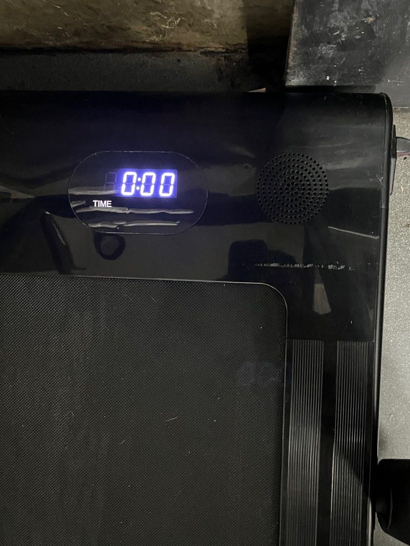 UCM compact treadmill, Sports Equipment, Exercise & Fitness, Cardio ...