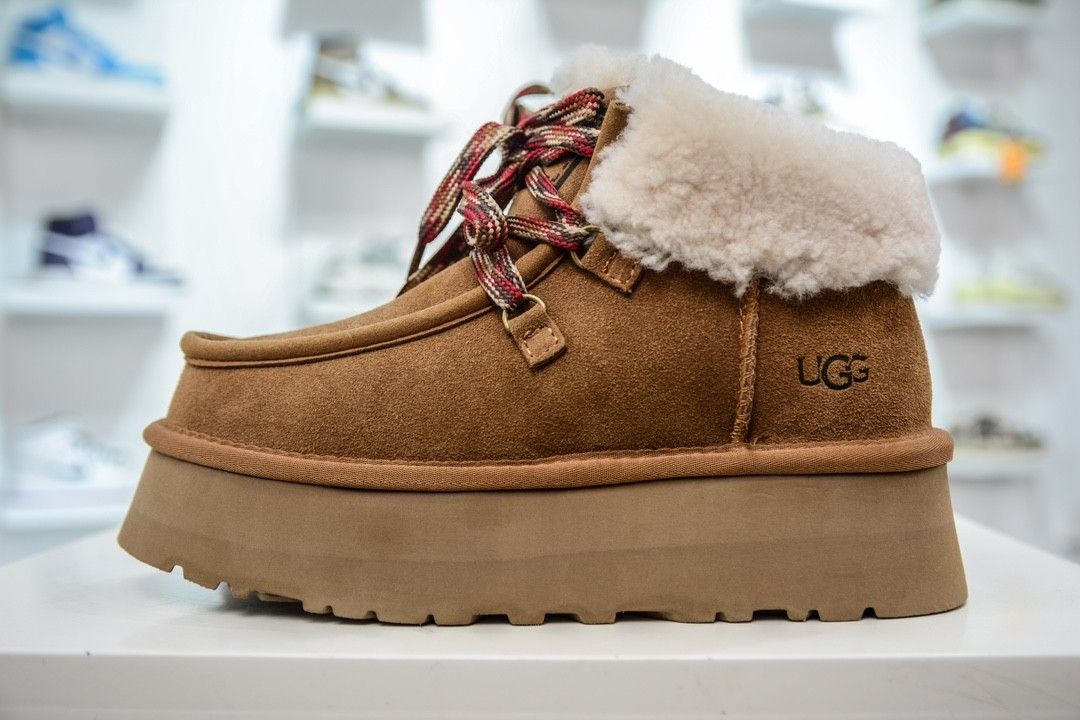 Uggs hotsell 42 sale