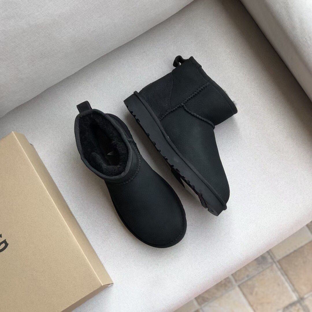 Ugg short tube lady s boots shoes 35 40 Women s Fashion Footwear