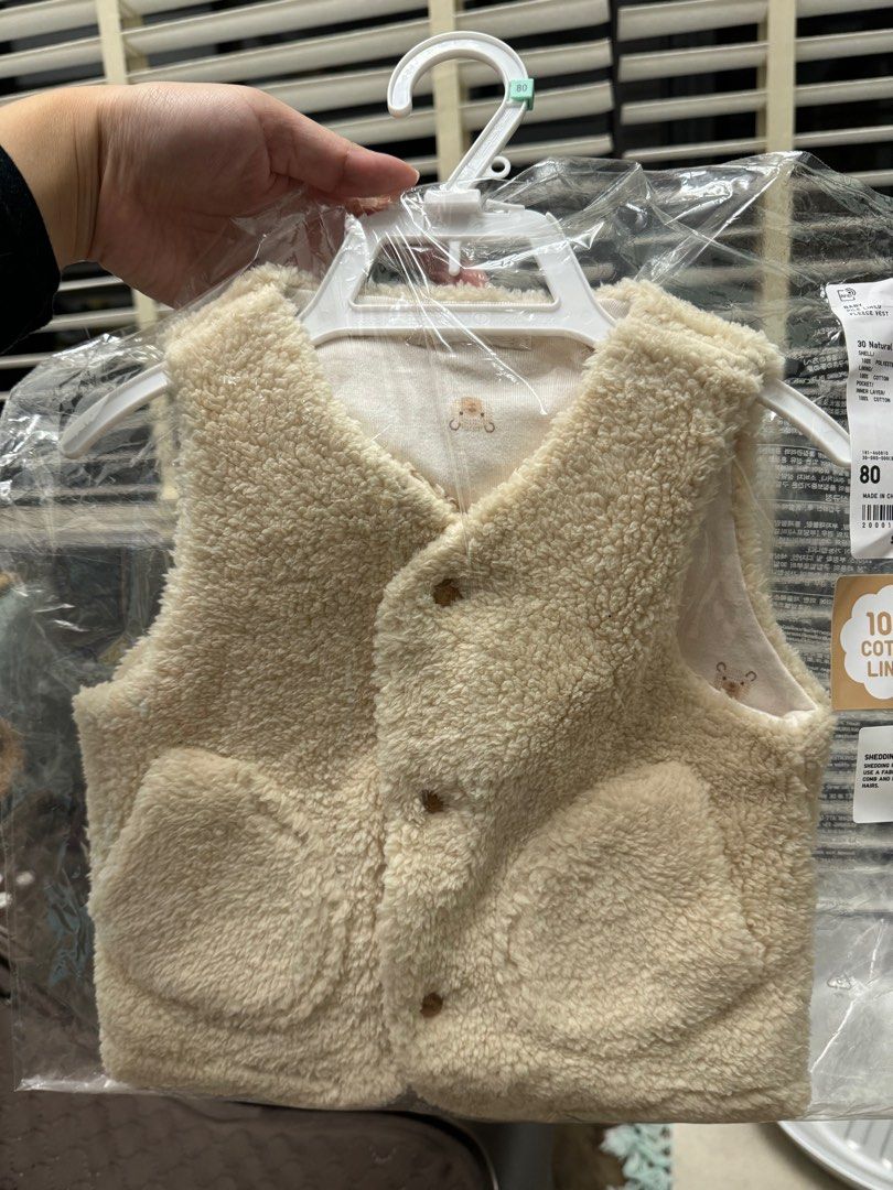 Uniqlo baby fleece vest 80