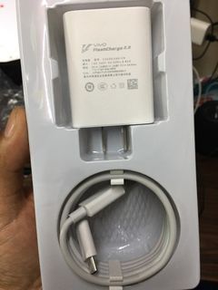 Vivo fast charger type c 66W power