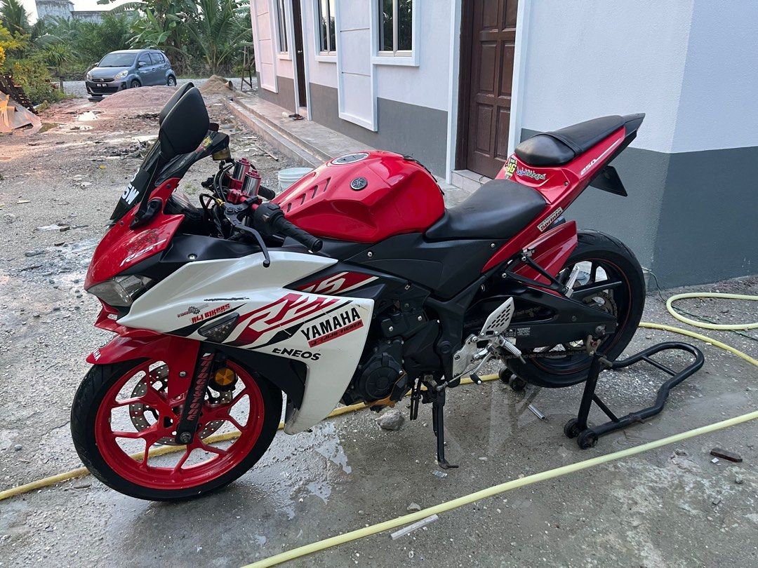 Yamaha hot sale r25 2015