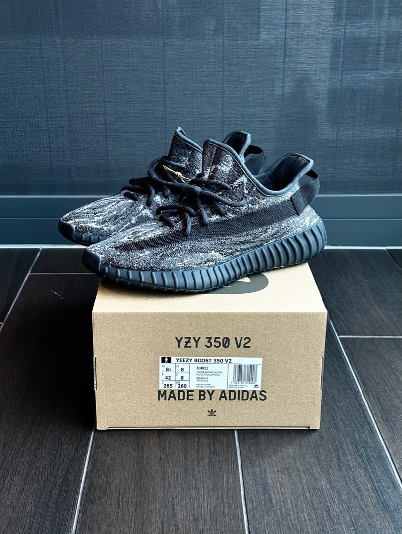 Yeezy 350 V2 Dark Salt UK 8 or US 8.5 Men s Fashion Footwear