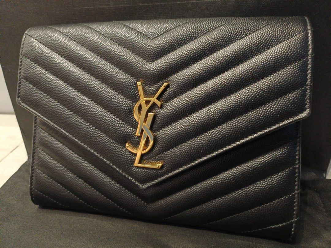 Monogram clutch in quilted grain outlet de poudre embossed leather