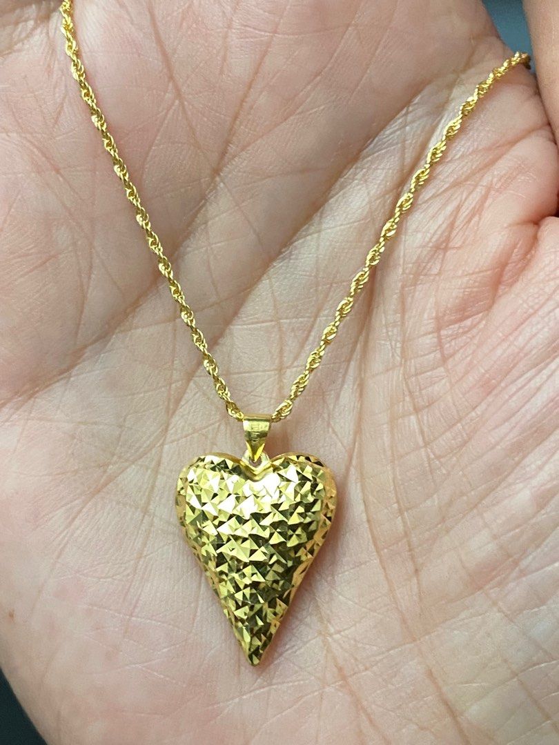 Real heart necklace gold top
