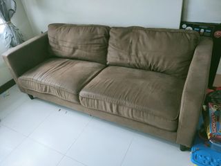 (Category: ) located in . Submitted by teng.001 (Listing ID 1268984632, Image 1). Description: .