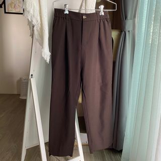 深咖寬版西裝褲