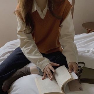 秋冬針織南瓜色背心+杏色排扣襯衫