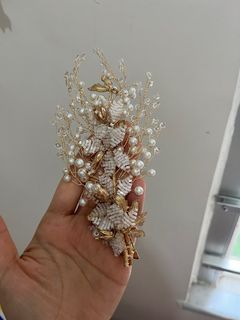 新娘頭飾 襯中式裙褂