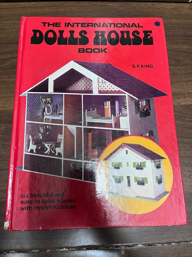 公仔屋設計書 DOLL HOUSE BOOK, 興趣及遊戲, 書本 & 文具, 教科書 Carousell