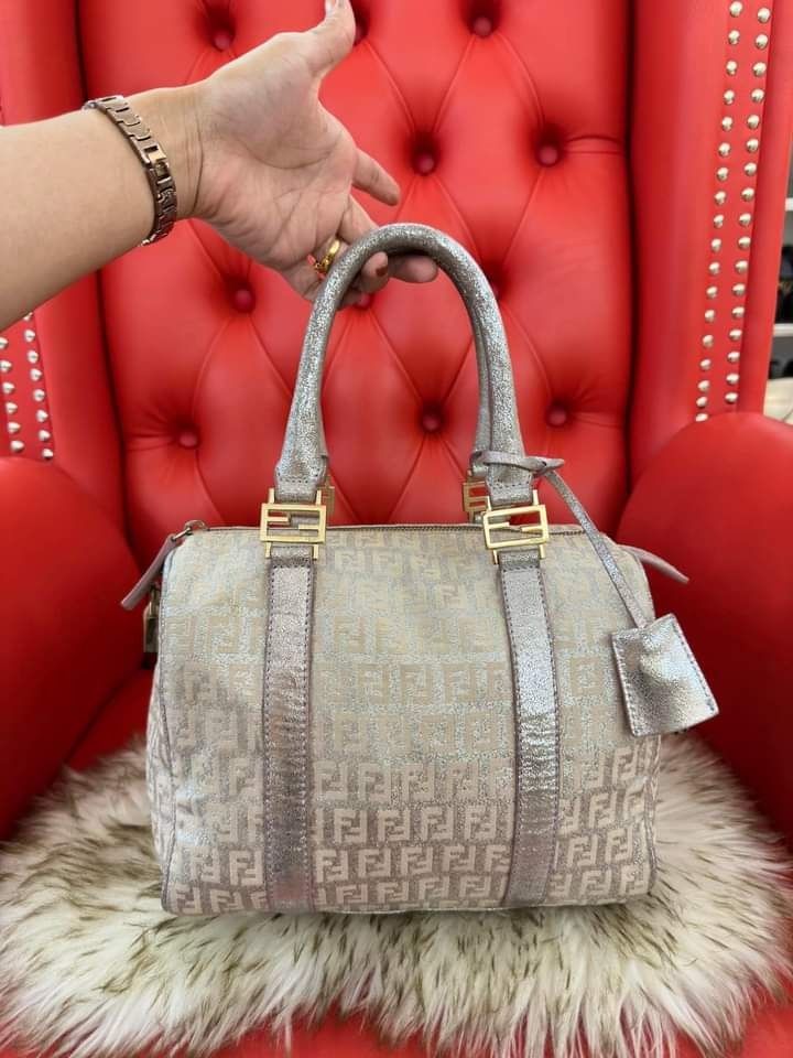 Fendi bauletto discount forever zucchino