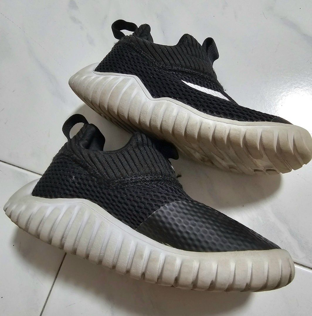 Adidas shoes for kids. Size uk 8k
