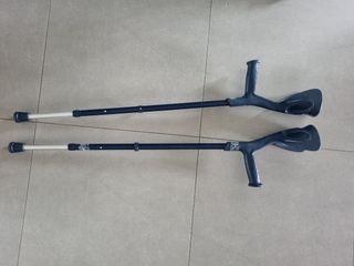 Crutches (adjustable height, comfortable plastic handles)