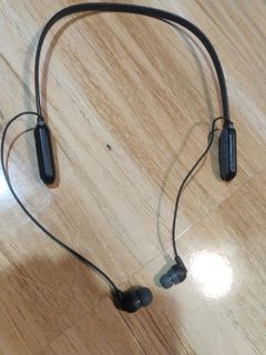 Affordable Skullcandy Ink'd Bluetooth Wireless Earbuds with Microphone, Noise Isolating Supreme Sound, 8-Hour Rechargeable Battery, Lightweight with Flexible Collar, Black for only php 350 😍
well used, expect flaws, tested okay , gondoooo ng sounds