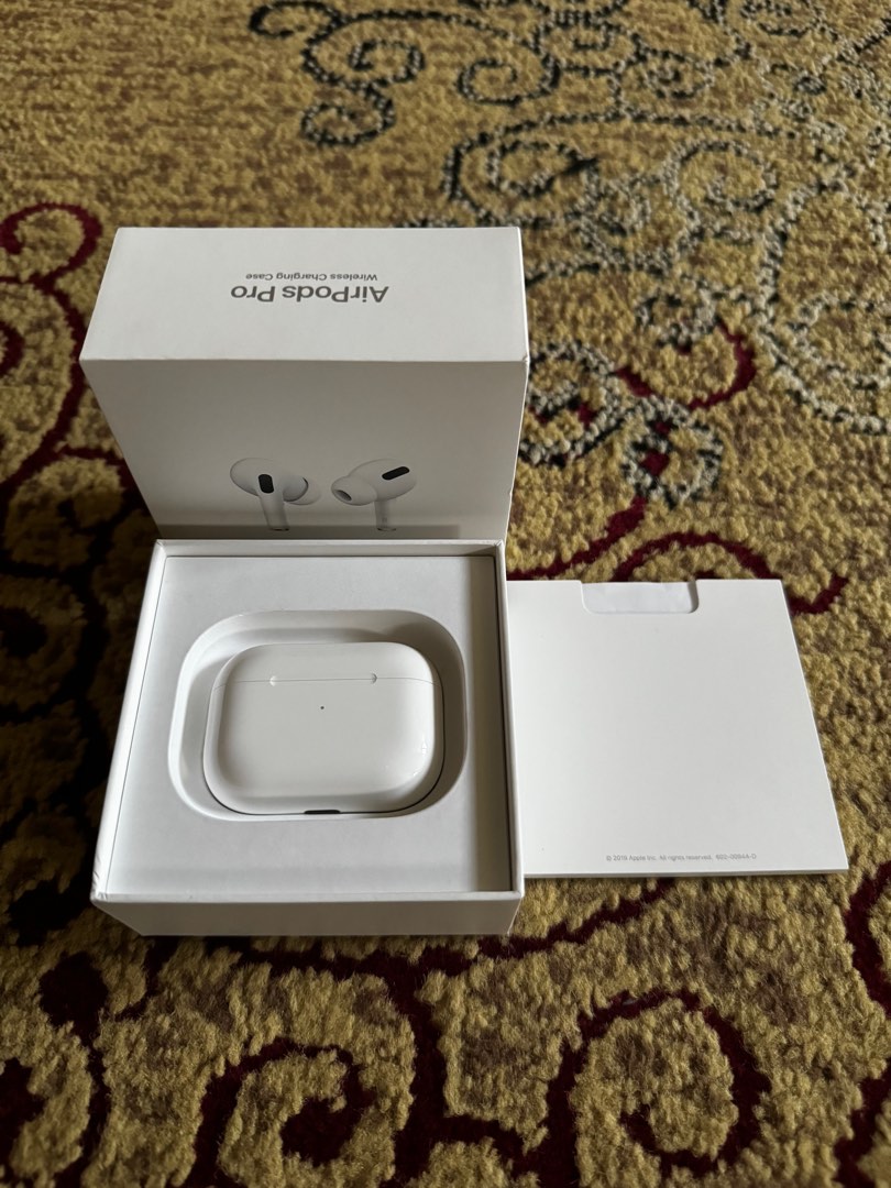 Airpods Pro Gen 1, Cable Lightning to USB, Cable Lightning to Type C