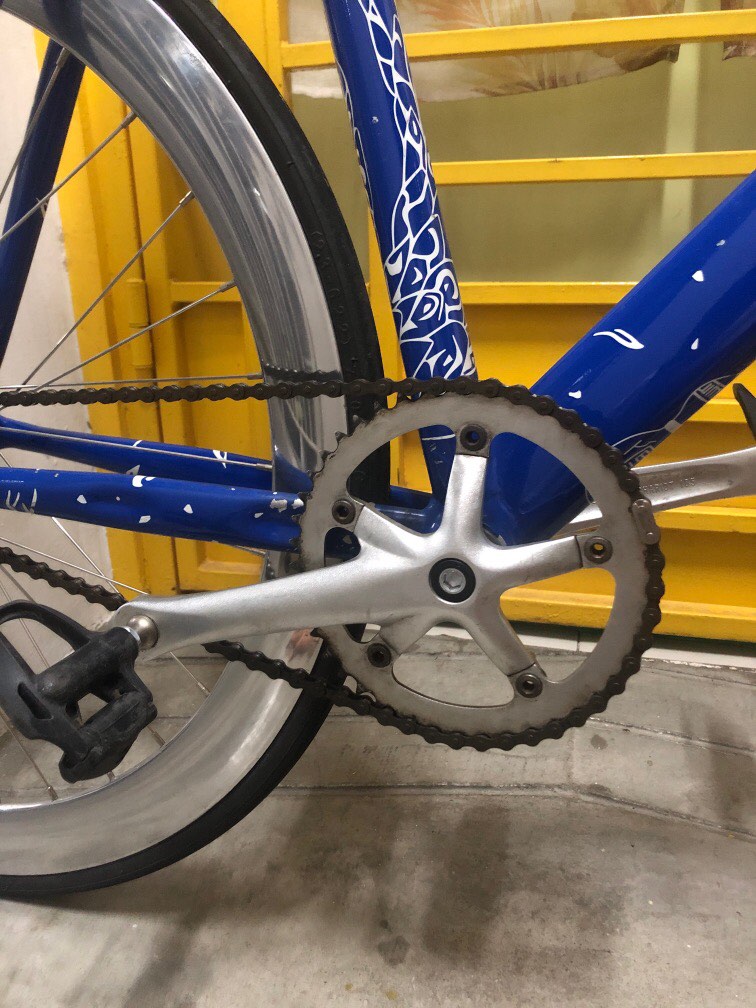 Airwalk crankset square tapered, Sports Equipment, Bicycles & Parts