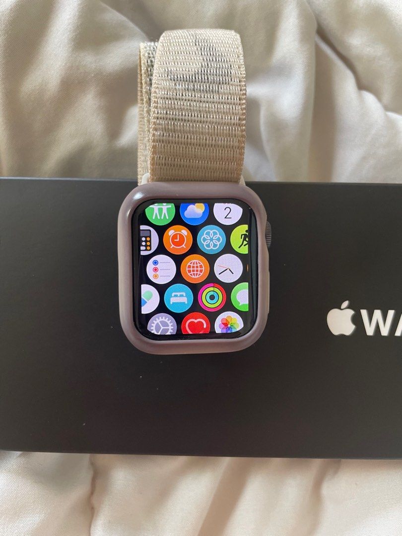 Apple Watch SE NIKE Edition 40mm, Mobile Phones & Gadgets, Wearables ...