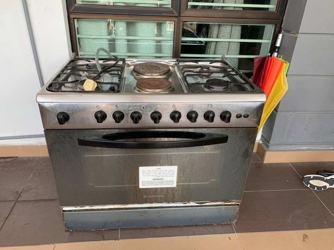Ariston Electric and Gas Stove, TV & Home Appliances, Kitchen