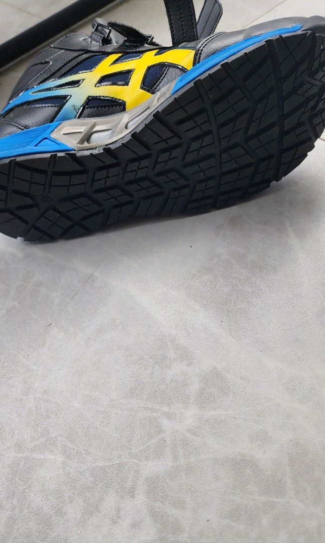 asics safety shoes composite toe, Men's Fashion, Footwear, Sneakers on