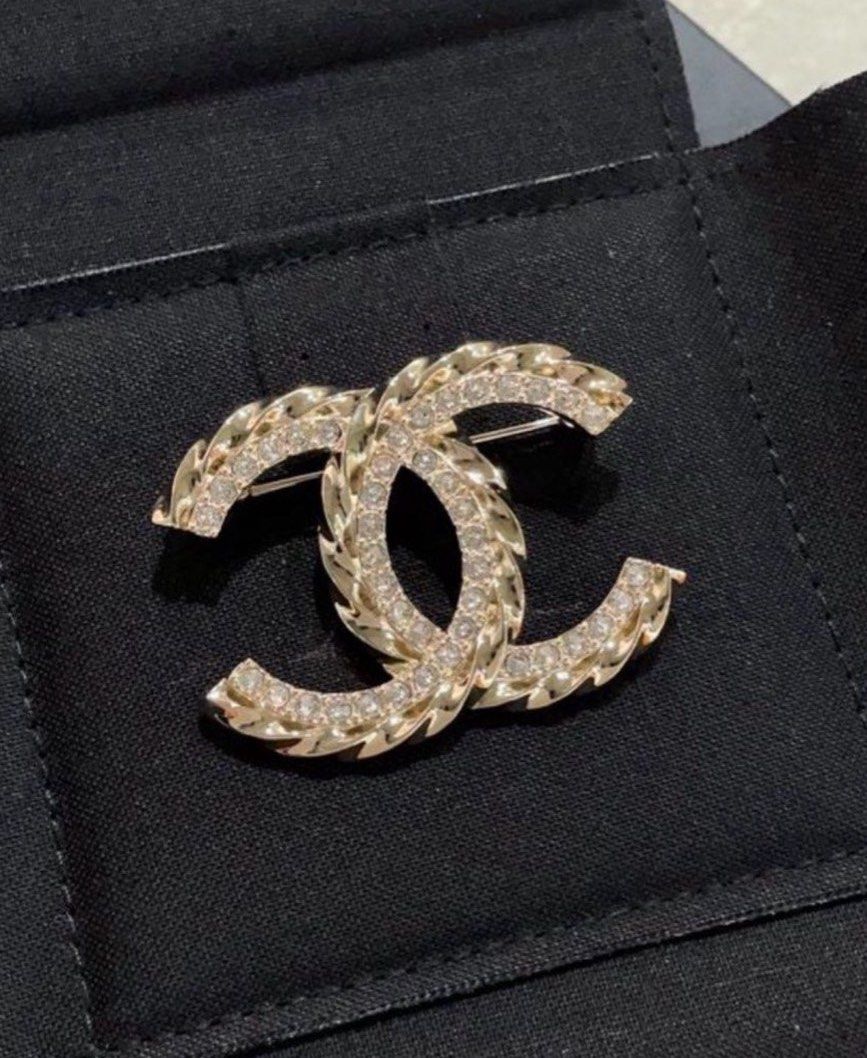 Chanel brooch authentic price hotsell