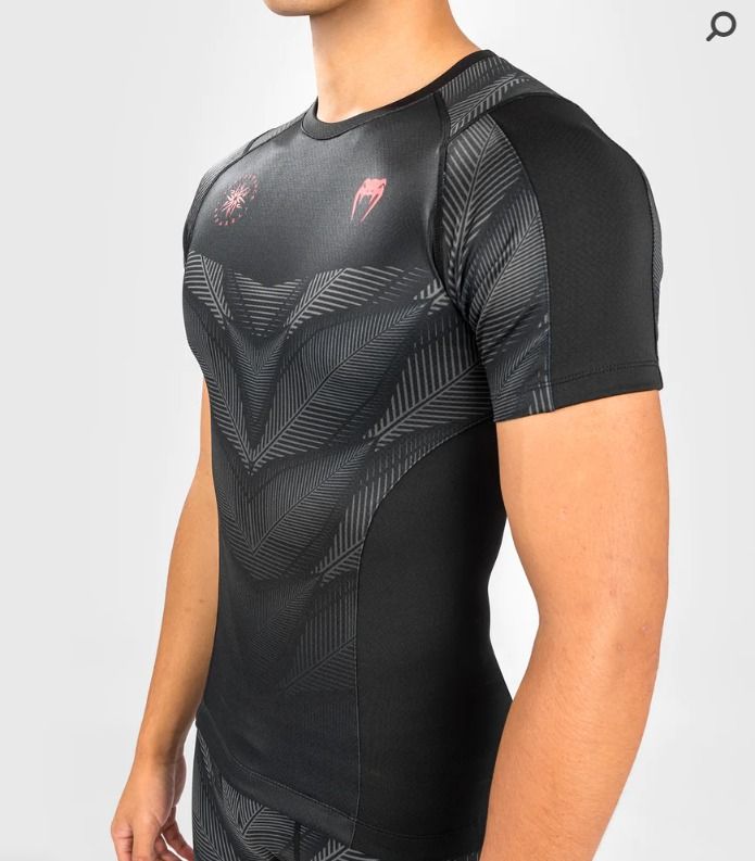 BJJ - VENUM PHANTOM RASHGUARD SHORT SLEEVES - BLACK/RED, Men's Fashion,  Activewear on Carousell