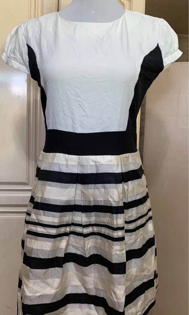 midi dress with embroidery Cotton Twirl Size:customized Ceeport Honey Gauze Wound