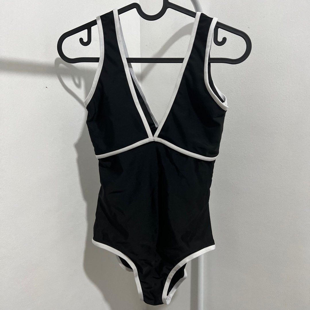 Black and white piano women’s one-piece swimsuit.