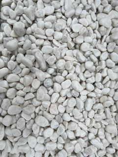 Brand New in Bag 15mm to 20mm White Pebbles 22kg-24kg Per Bag