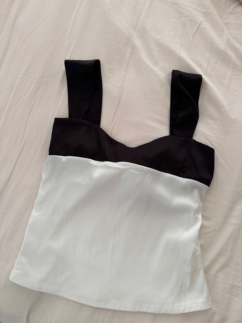 B&W Ribbon Tie Top, Women's Fashion, Tops, Sleeveless on Carousell