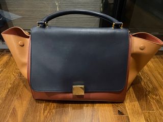 Celine on sale trapeze medium