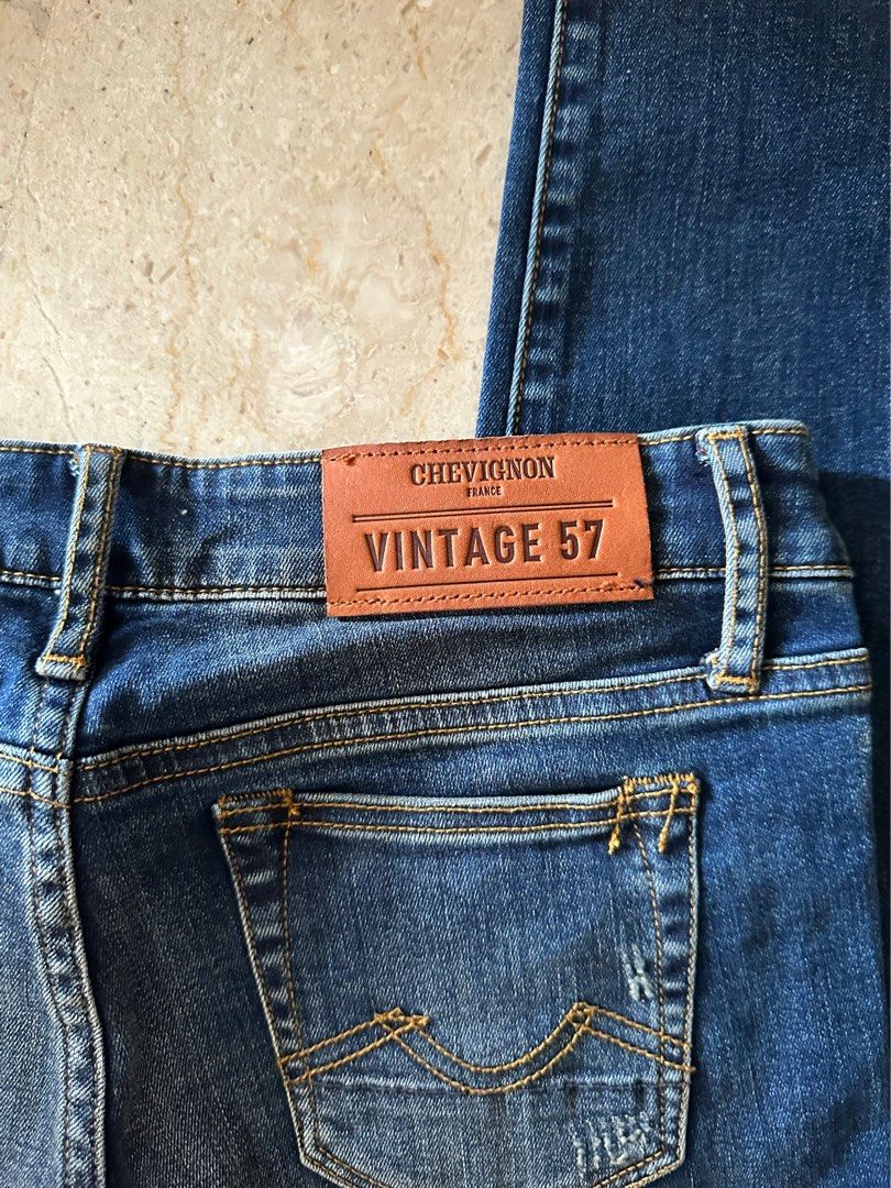 Jeans Femme Chevignon Taille 36 (W27 L32) - Coupe Droite Classique En Coton élasthanne - Occasion Très Bon état
