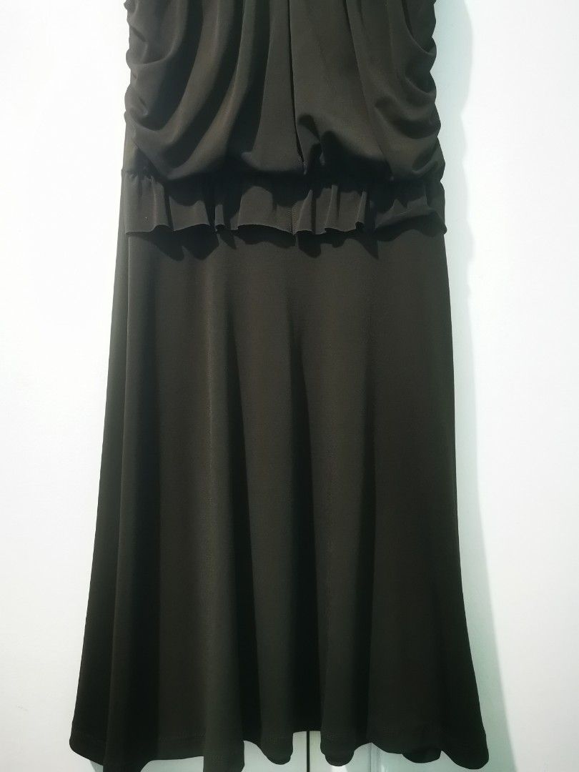 Chocolate Brown Short Dress (Category: Dresses) located in Pasig City. Submitted by ProjectXStoS (Listing ID 1269003204, Image 3). Description: Chocolate Brown Short Dress XS to S Used once for company event Slightly deep neckline; drape chest Length from shoulder down: 37in. I am 5'2.5 and it's up to my knees. MOP: BDO/ GCash Shipping not yet included in the price. Couldn't promise for rush shipping but pick up can be arranged..
