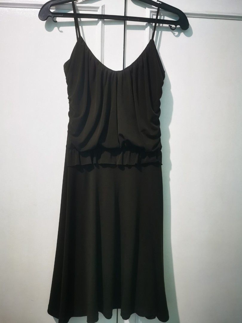 Chocolate Brown Short Dress (Category: Dresses) located in Pasig City. Submitted by ProjectXStoS (Listing ID 1269003204, Image 1). Description: Chocolate Brown Short Dress XS to S Used once for company event Slightly deep neckline; drape chest Length from shoulder down: 37in. I am 5'2.5 and it's up to my knees. MOP: BDO/ GCash Shipping not yet included in the price. Couldn't promise for rush shipping but pick up can be arranged..