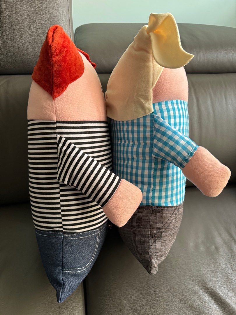 Citizenm shop pillow doll