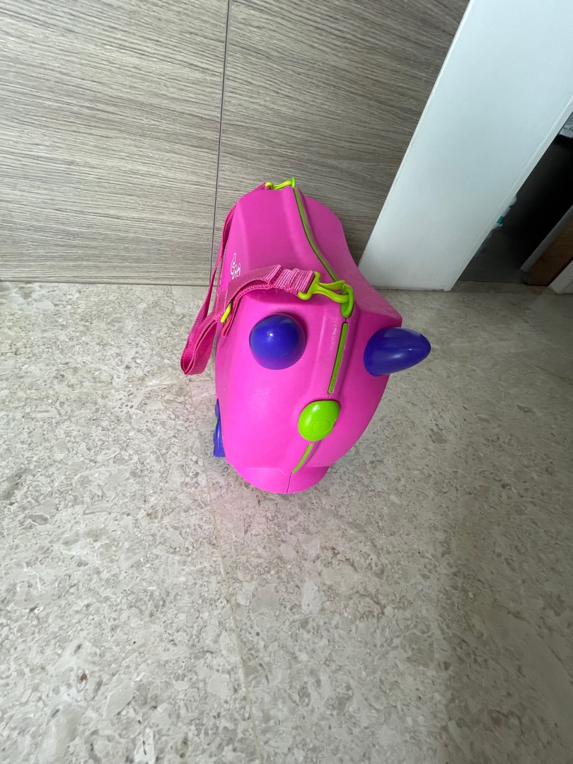 Classic Pink Trunki Ride On Kids Suitcase Luggage Carry Case