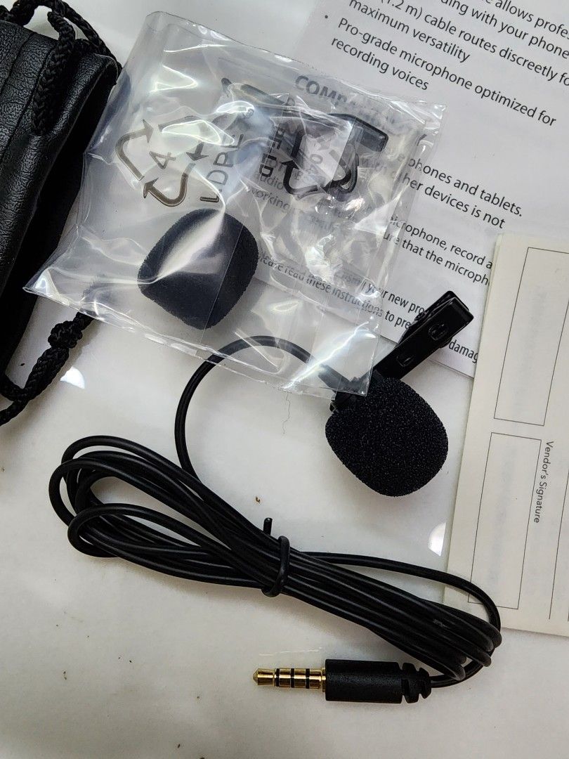 Clip On Microphone Mic Omni-directional Android Apple (Category: Microphones) located in Pasig City. Submitted by clothesandthings_ (Listing ID 1268915470, Image 1). Description: .