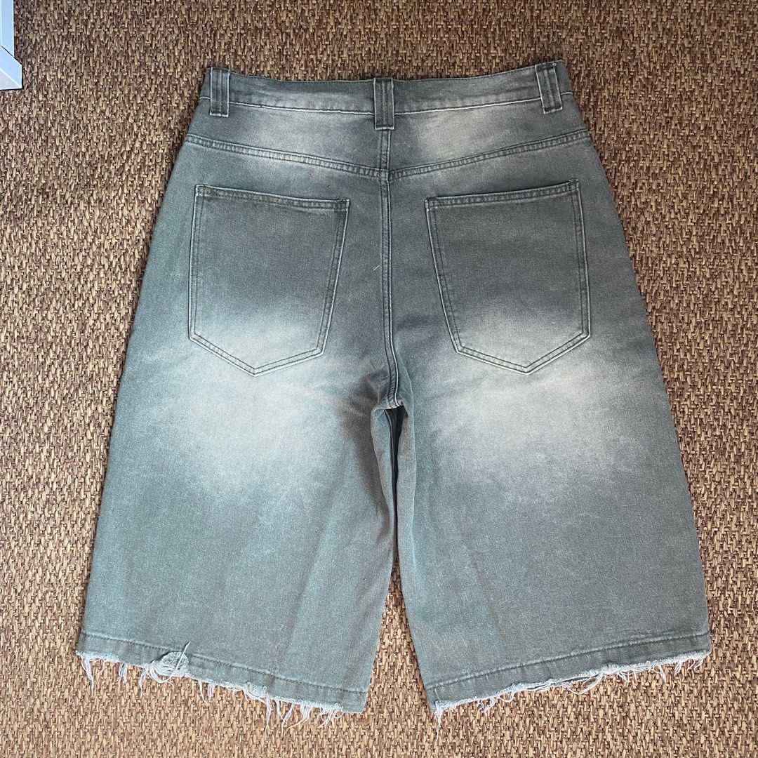 Colossus Jorts Jaded London (Category: Shorts) located in Magalang. Submitted by framedfantasyph (Listing ID 1268893990, Image 2). Description: Colossus Jorts Jaded London size 32 new.