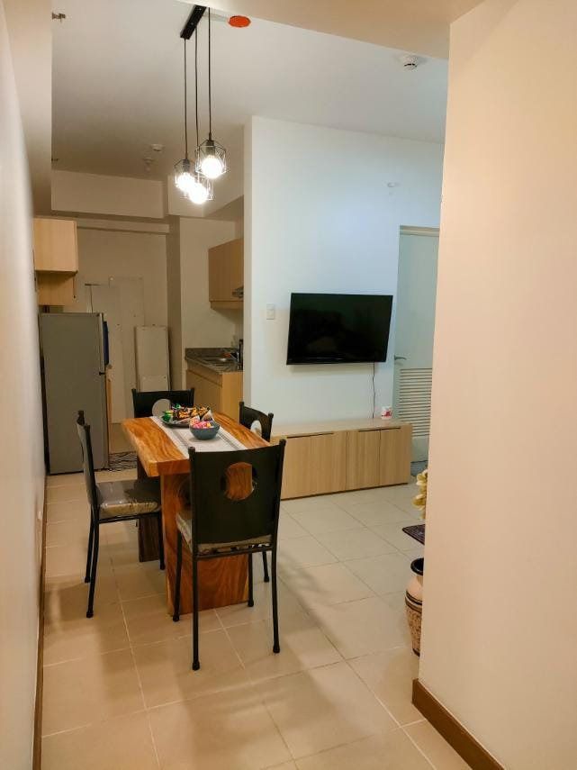 CONDOMINIUM UNIT for RENT Infina Towers (DMCI) Cubao Quezon City