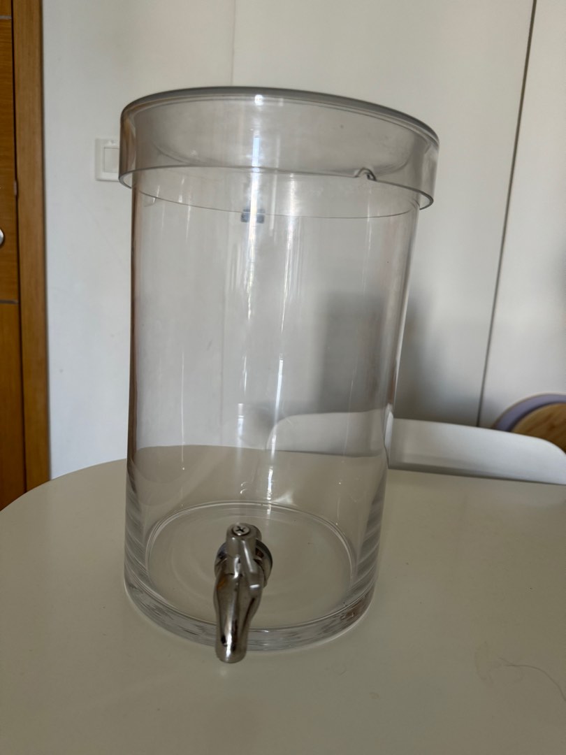 Crate & Barrel Water Dispenser, TV & Home Appliances, Kitchen