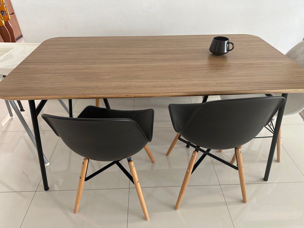 Dining Table set (Category: Tables & Sets) located in Singapore. Submitted by 123kitkat (Listing ID 1268900376, Image 2). Description: 6 seater dining table Price inclusive 3 chairs and one bench .