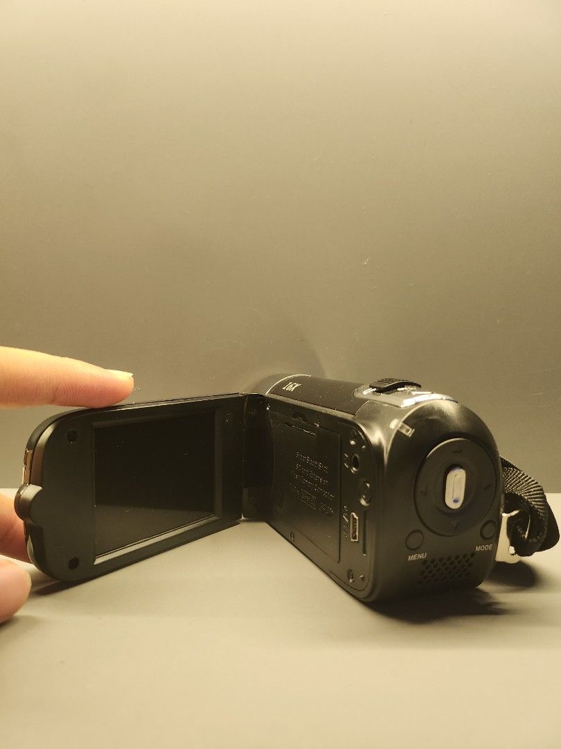 Display camera.... Not working, Photography, Cameras on Carousell