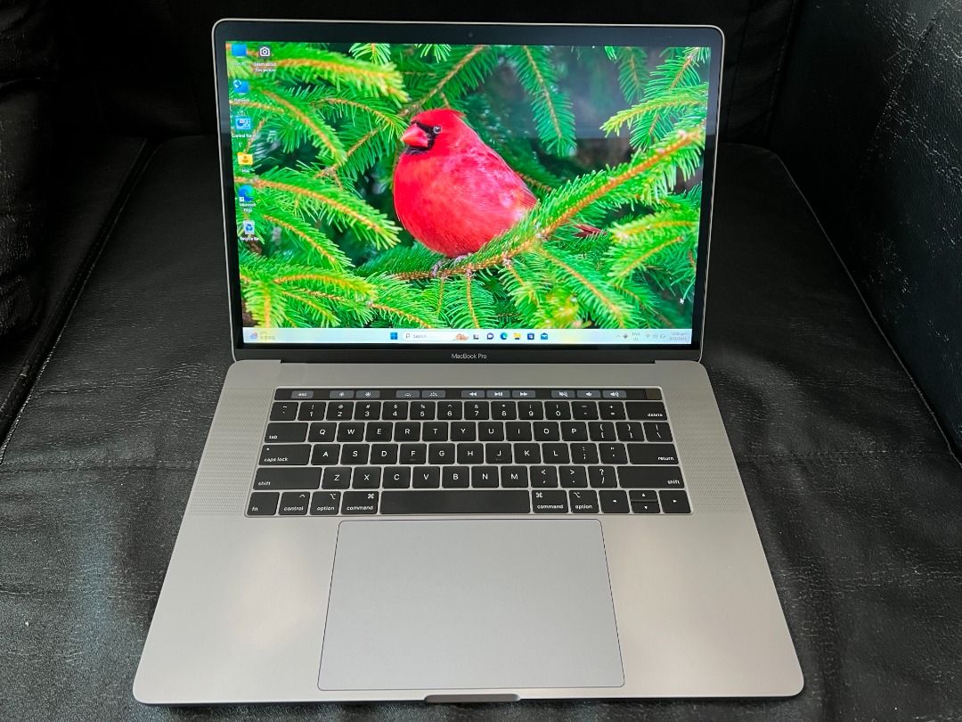 Dual OS HK Stock (雙系統香港行貨）MacBook Pro 15 (2018) + 6-Core