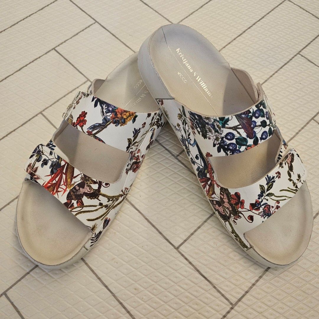 Ecco floral sandals discount