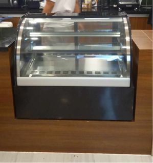 *EP-48 ARC TYPE TABLE TOP CAKE CHILLER