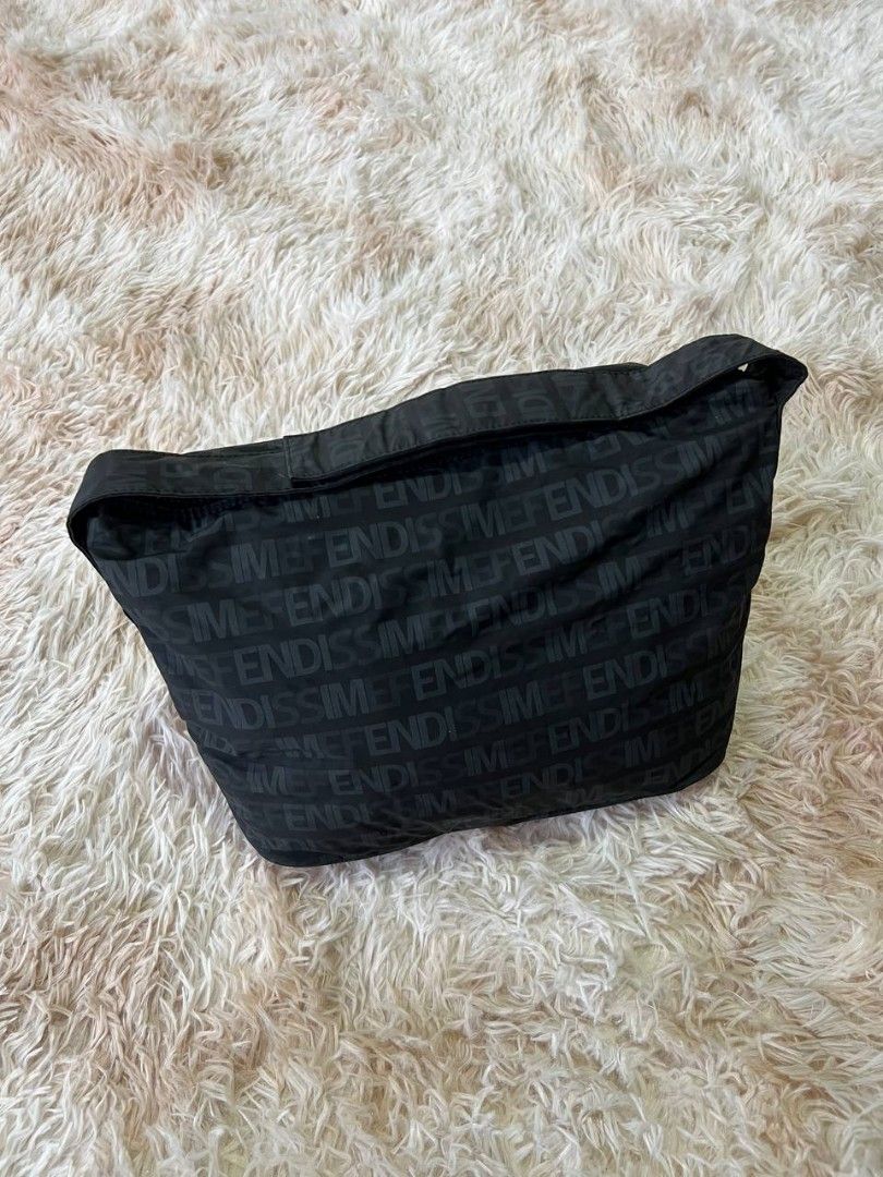 Fendissime bag store